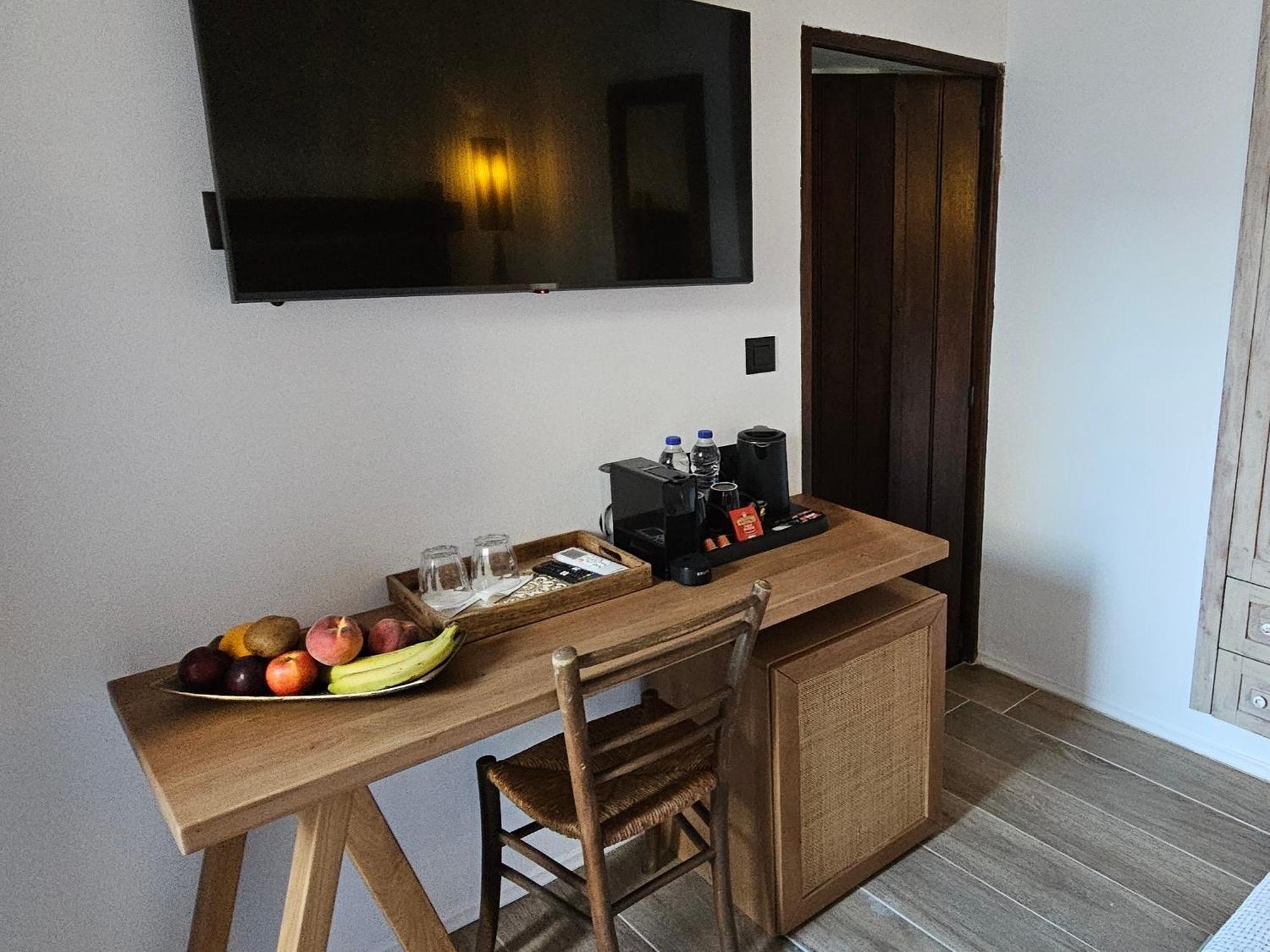 Villa Aphrodite Lindos Suites Стая снимка